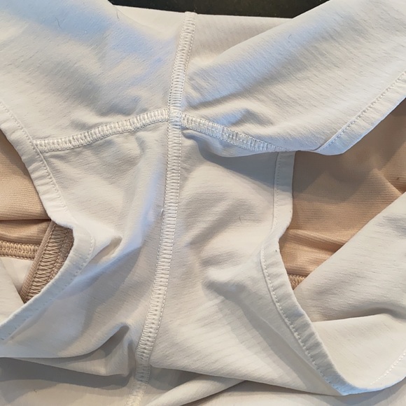Lululemon speed up shorts 2.5 inches SZ 4 - Picture 5 of 5